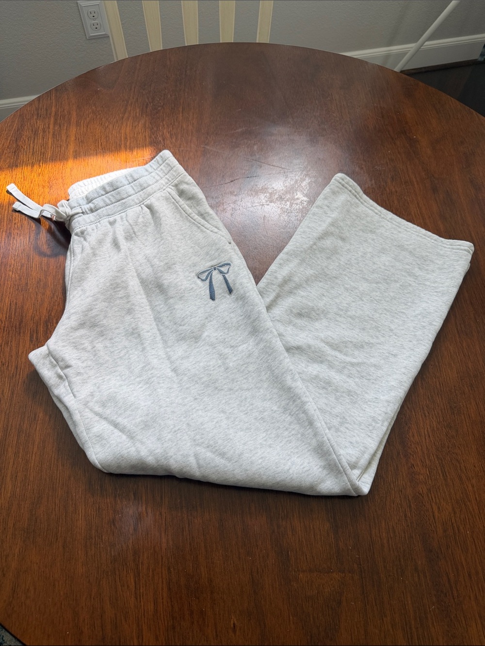 Hollister Light Gray Ribbon Logo Sweatpants
